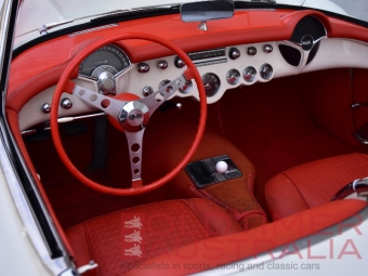 040_1957_Chevrolet_Corvette_C1